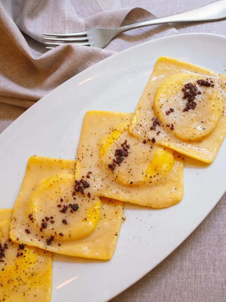 Ravioli Cacio e pepe - Davanti Ristorante - Madrid